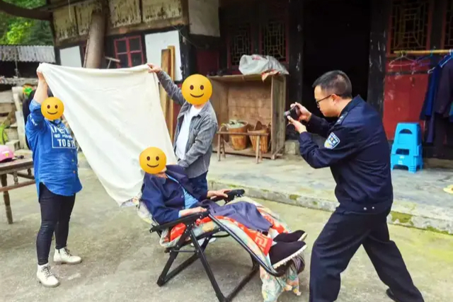 急民之所急！快速补办证件，为住院老人解燃眉之急