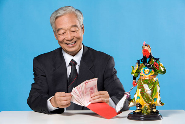 退休老人划分标准来了,“这类人”排在一等,你的父母符合要求吗
