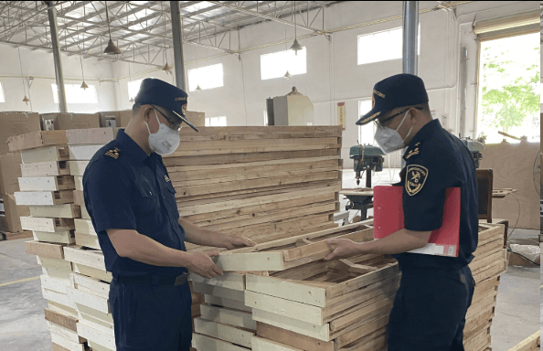 广东廉江前4月竹木草制品出口超千万元 “小手艺”闯出海外大市场