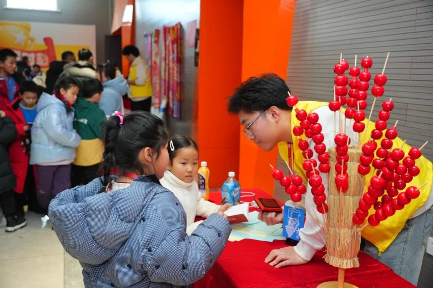千年珠算邂逅大国重器——第二届"大位杯"青少年非遗美育实践活动在哈尔滨圆满收官(图4) 千年珠算邂逅大国重器——第二届"大位杯"青少年非遗美育实践活动在哈尔滨圆满收官(图4)