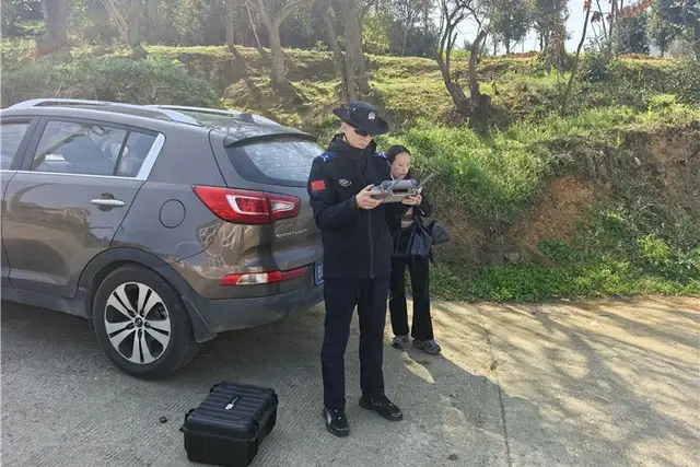 一株都别想！新蒲公安 “空陆联查”非法种毒